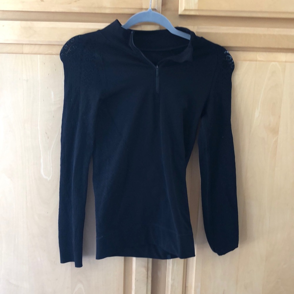 Lululemon 1/4 zip up athletic top
